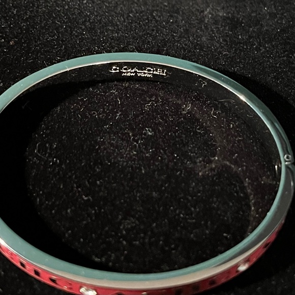 Coach-Black Cherry/Silver/Cz "Kissing" Hinged Bracelet-NWT - Picture 4 of 12